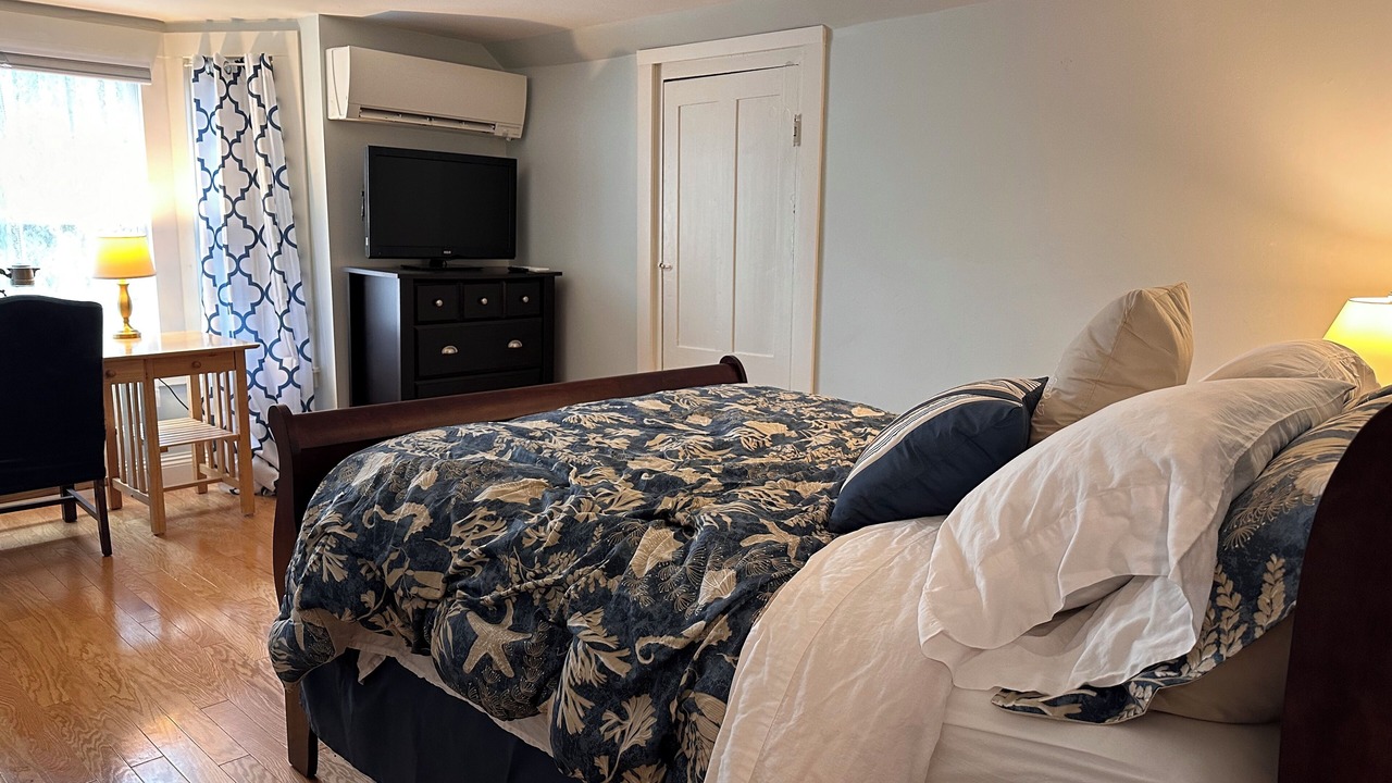 Photo of Bedroom in Rockland