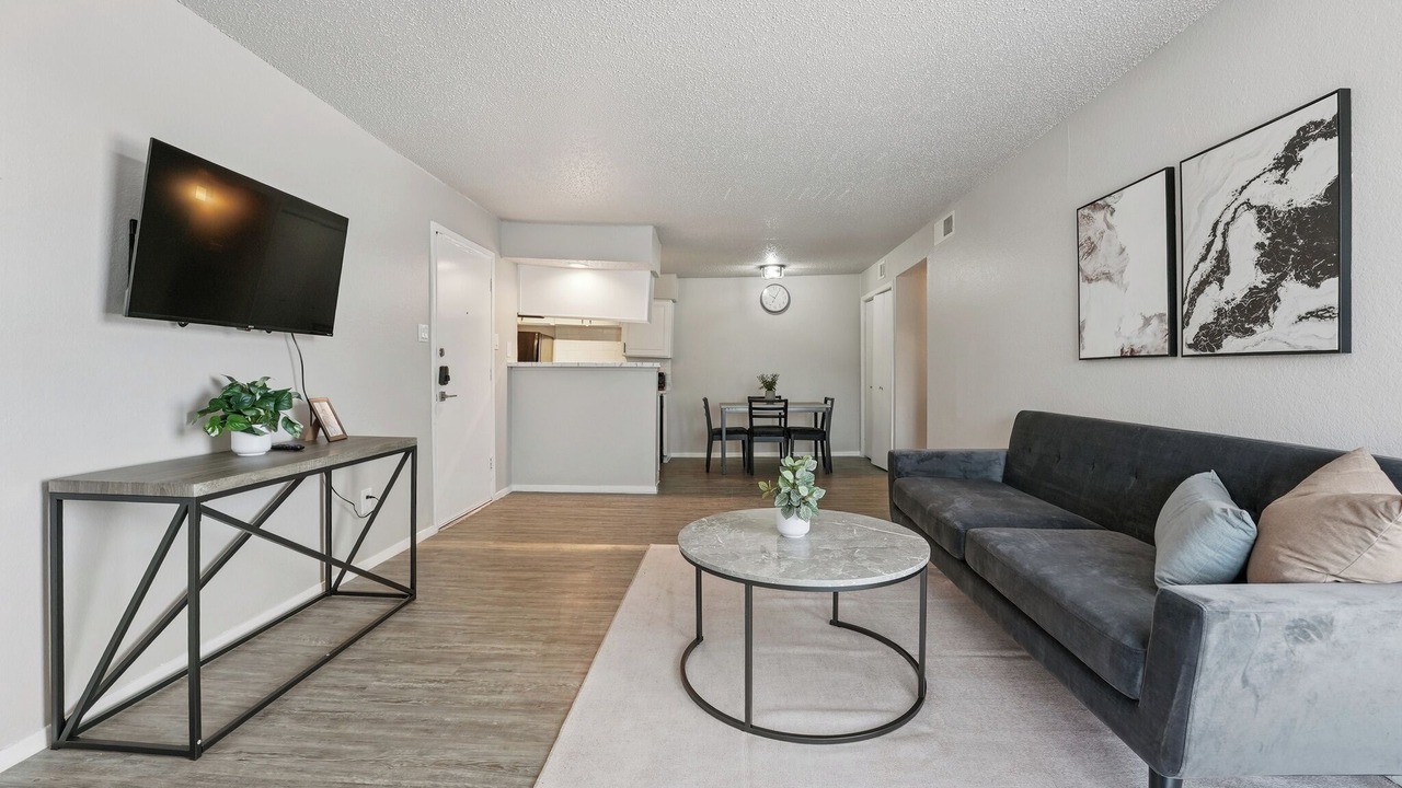 Photo of Livingroom in North Arlington