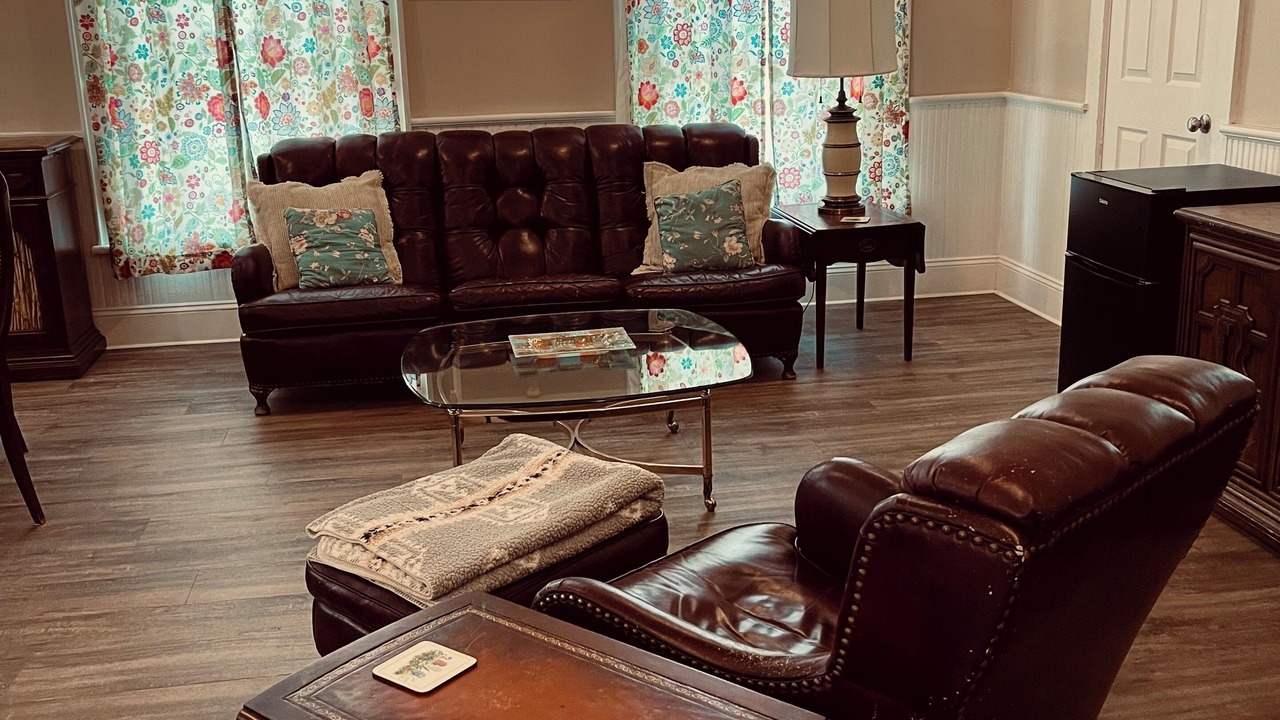 Photo of Livingroom in Warren