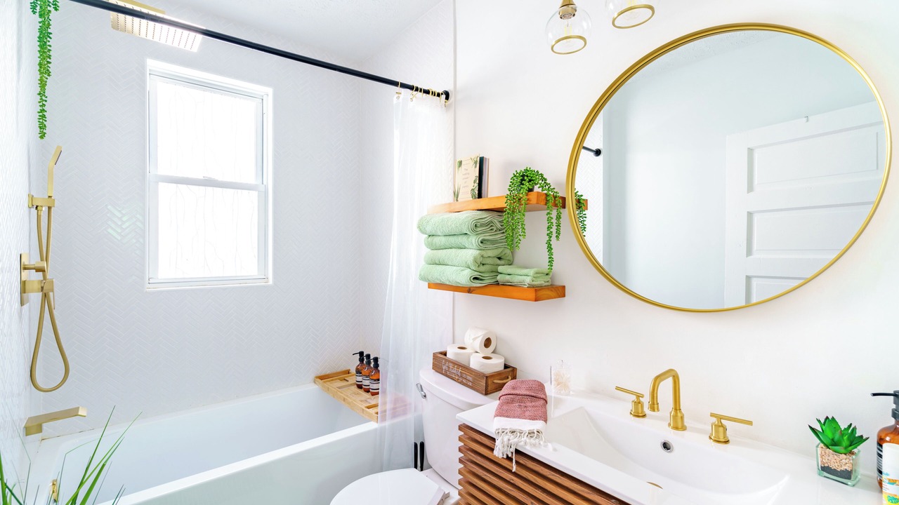 Photo of Bathroom in Short North