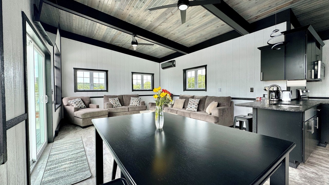 Photo of Livingroom in Stoneboro