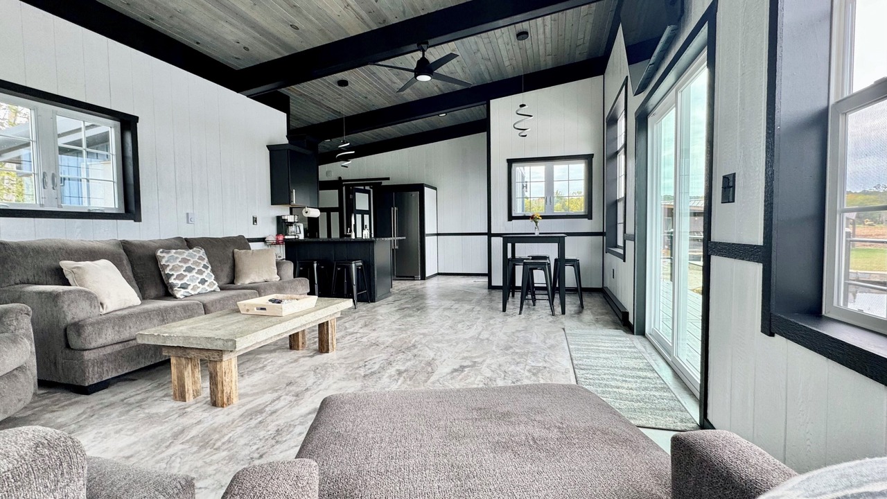 Photo of Livingroom in Stoneboro