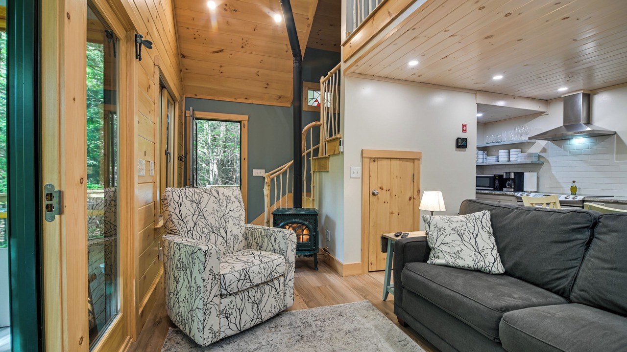 Photo of Livingroom in Rumford Center