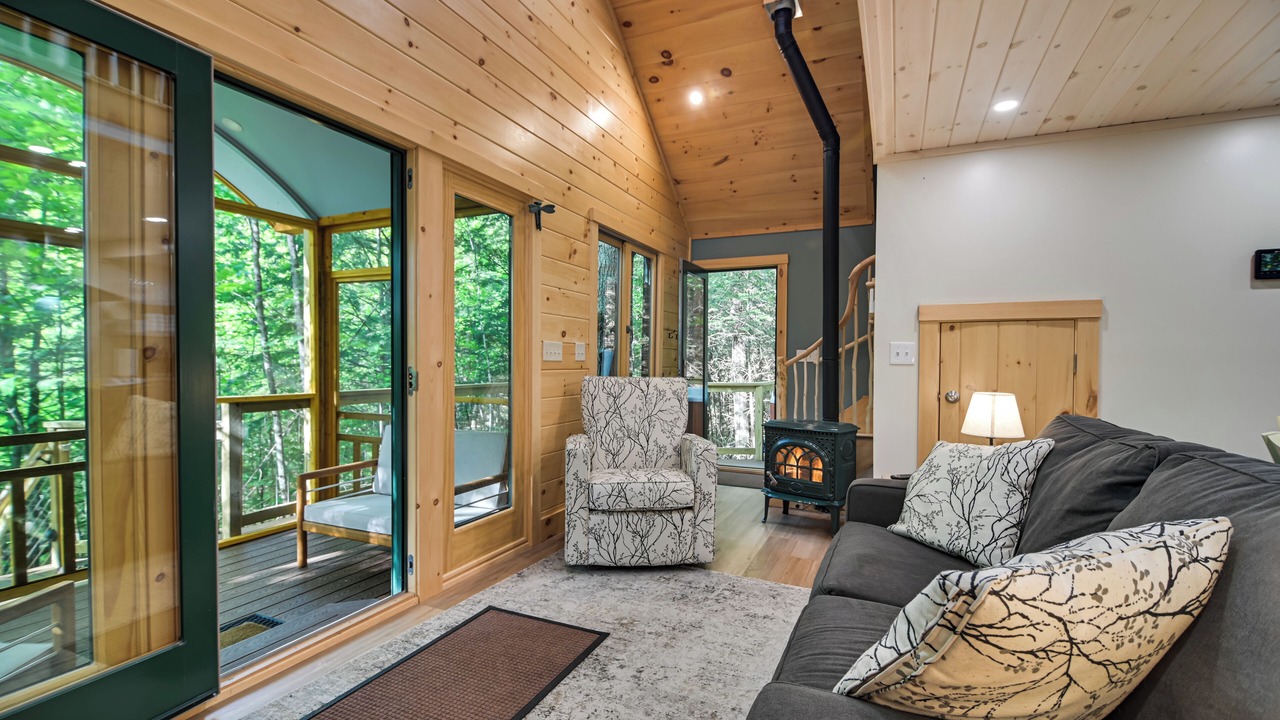 Photo of Bedroom in Rumford Center