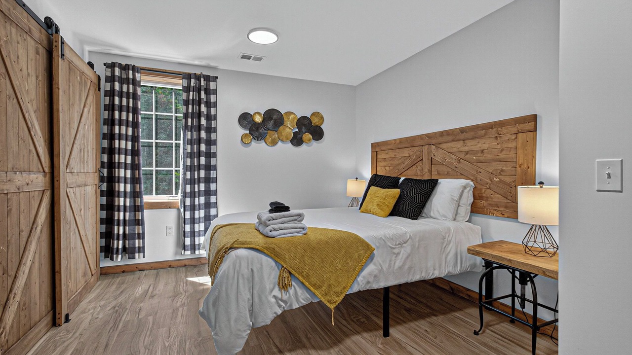Photo of Bedroom in Hammondsport