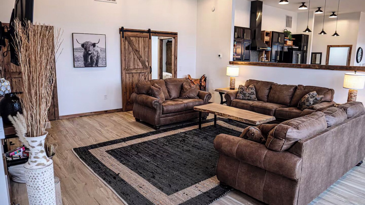 Photo of Livingroom in Hammondsport