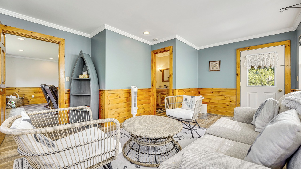 Photo of Livingroom in Chestertown