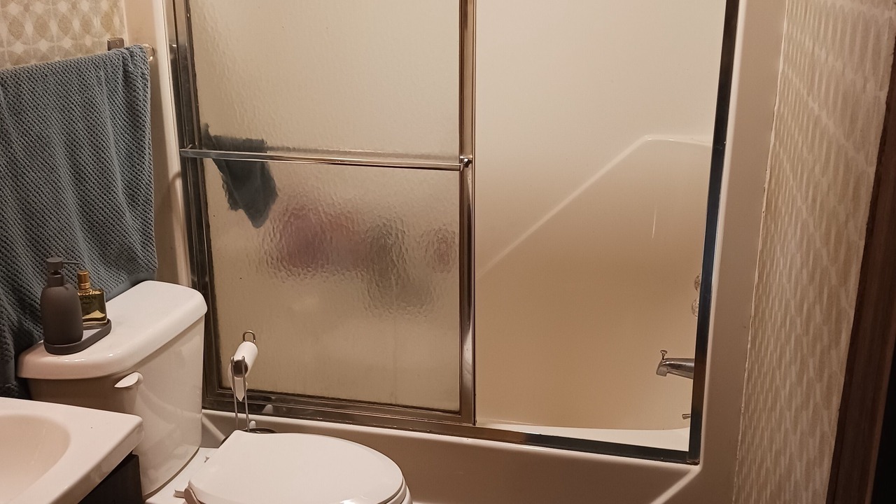 Photo of Bathroom in Queen