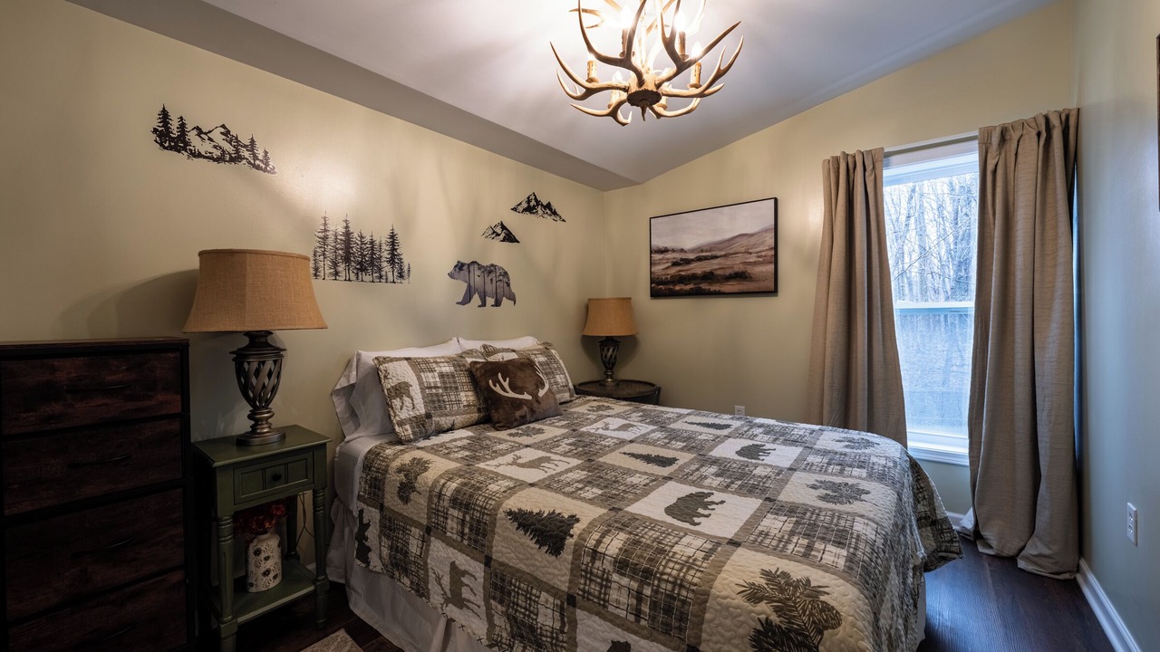 Photo of Bedroom in Silver Creek