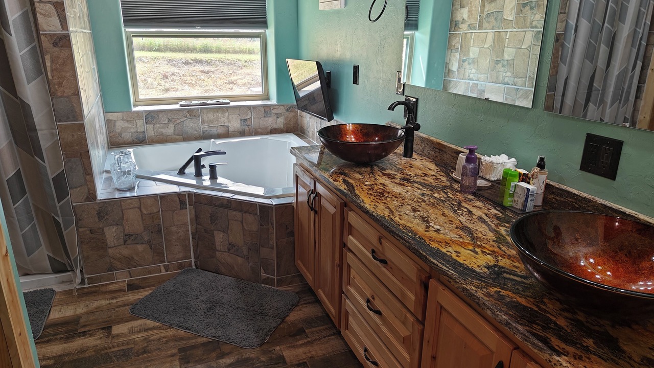 Photo of Bathroom in Milo