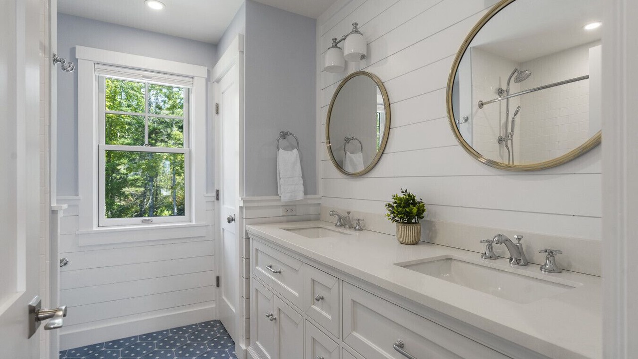 Photo of Bathroom in East Boothbay