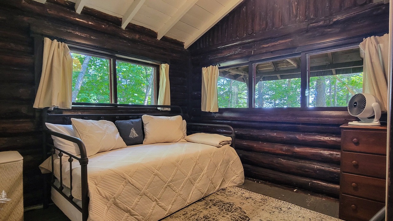 Photo of Bedroom in Boothbay Harbor