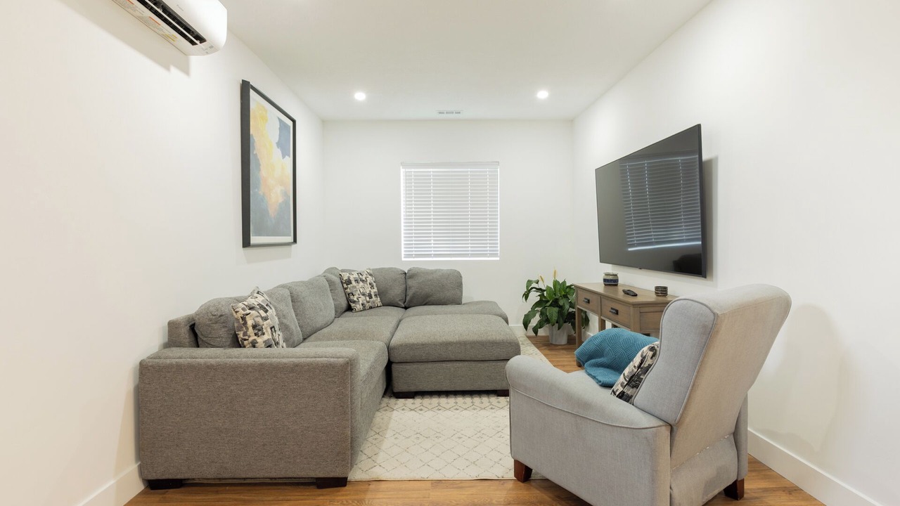 Photo of Livingroom in Murray