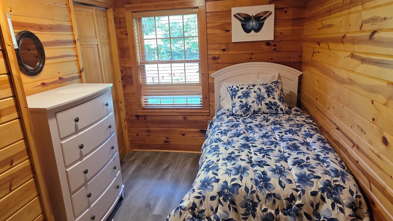 Photo of Bedroom in Mayville