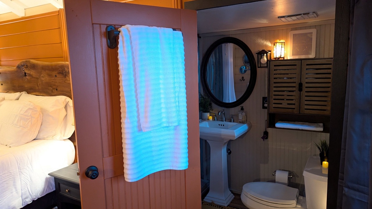 Photo of Bedroom in Laurel Ridge