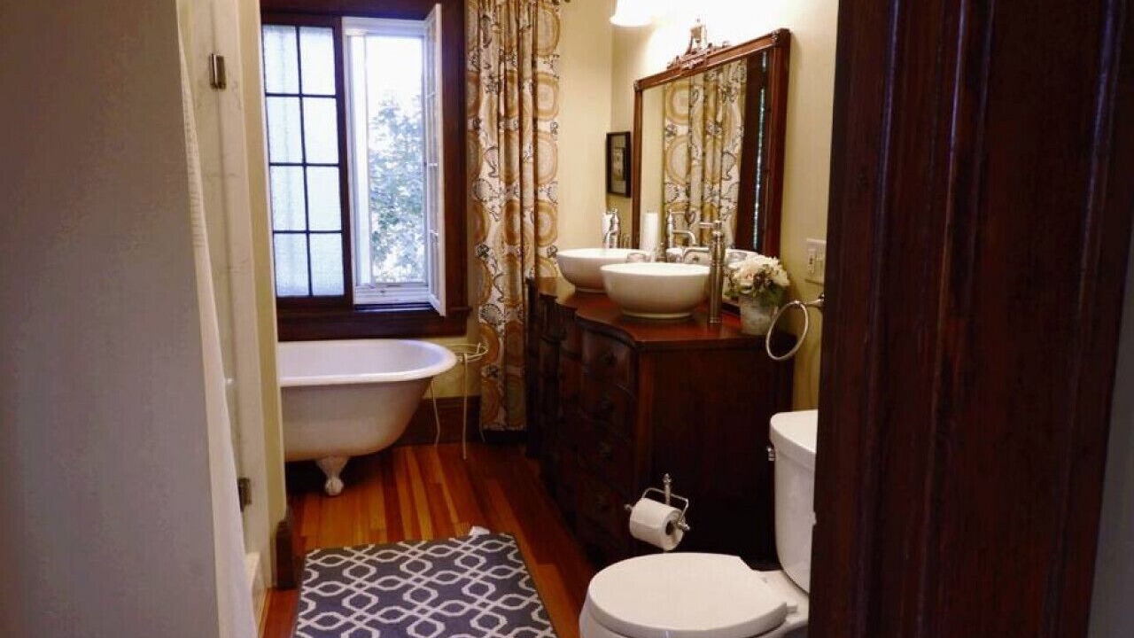 Photo of Bathroom in Livonia