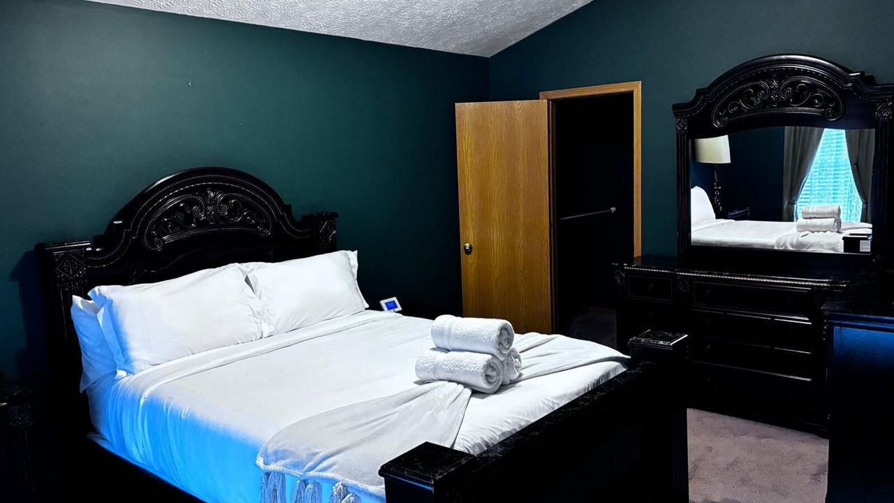 Photo of Bedroom in West Columbus