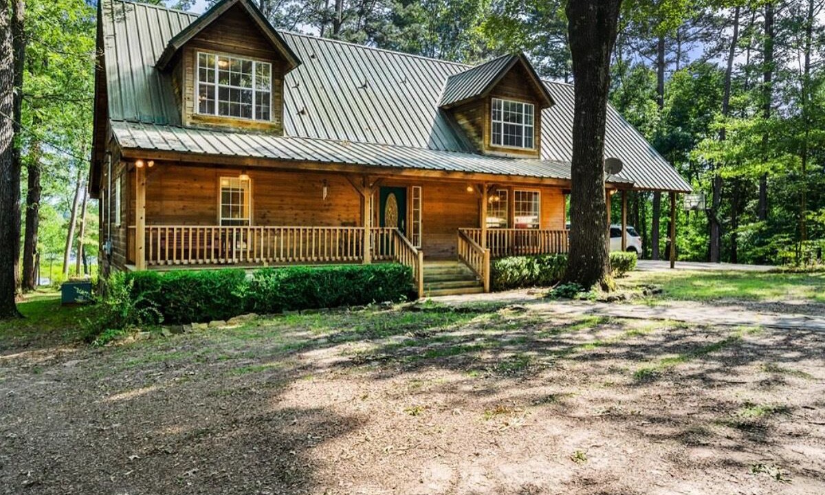 Photo of Outdoor in Dogwood