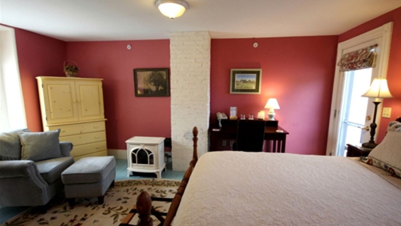 Photo of Bedroom in Hallowell