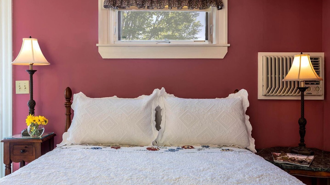 Photo of Bedroom in Hallowell