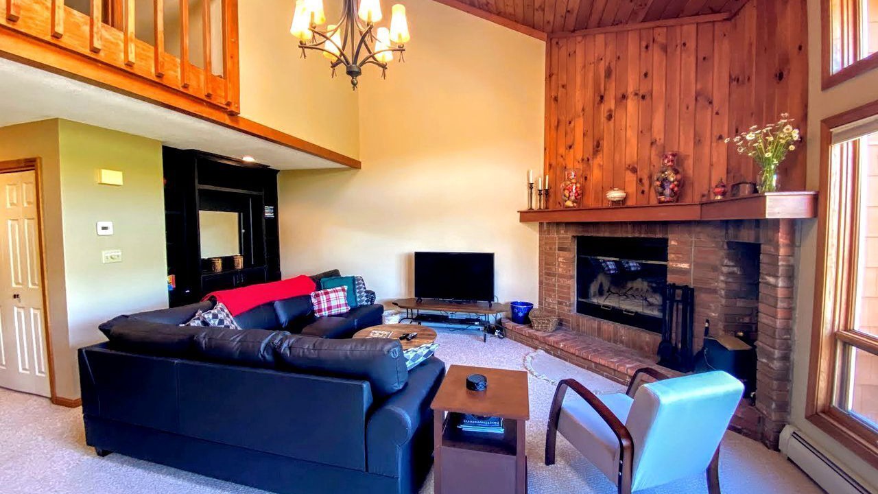 Photo of Livingroom in Carroll