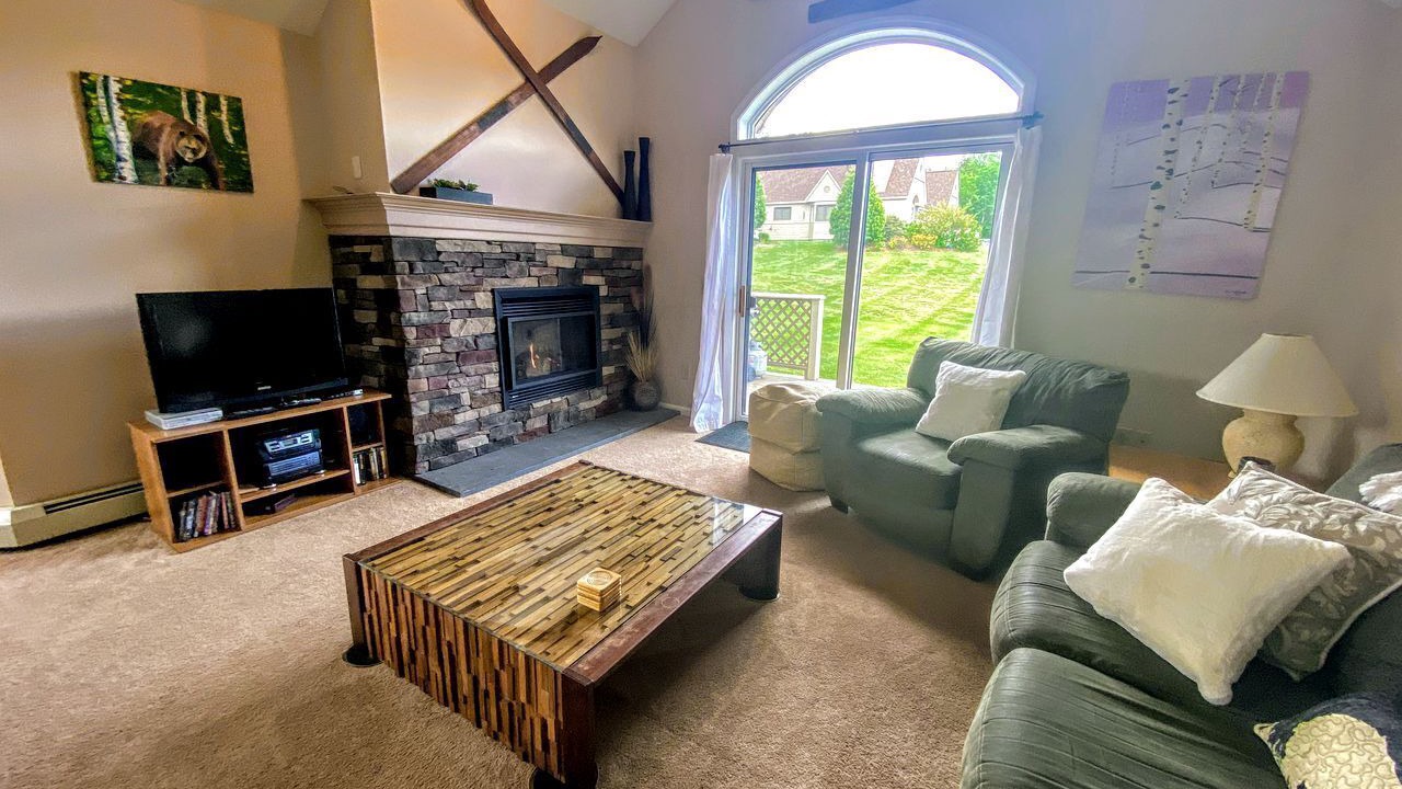 Photo of Livingroom in Carroll