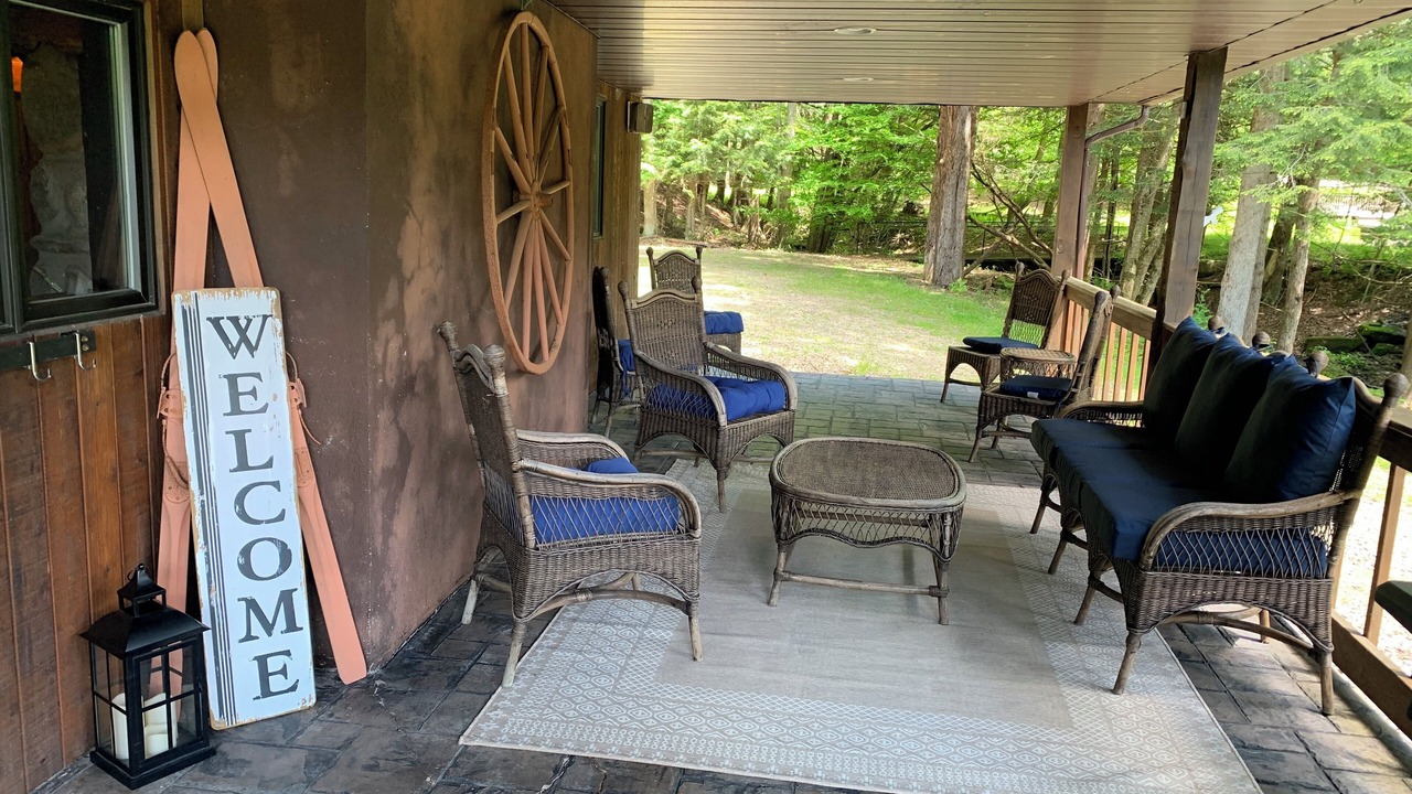 Photo of Patio Balcony in Allegany