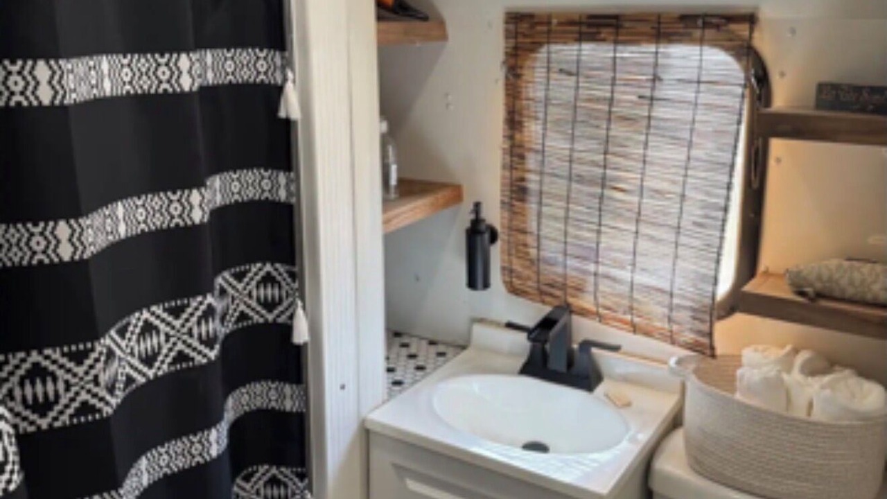 Photo of Bathroom in Honey Grove