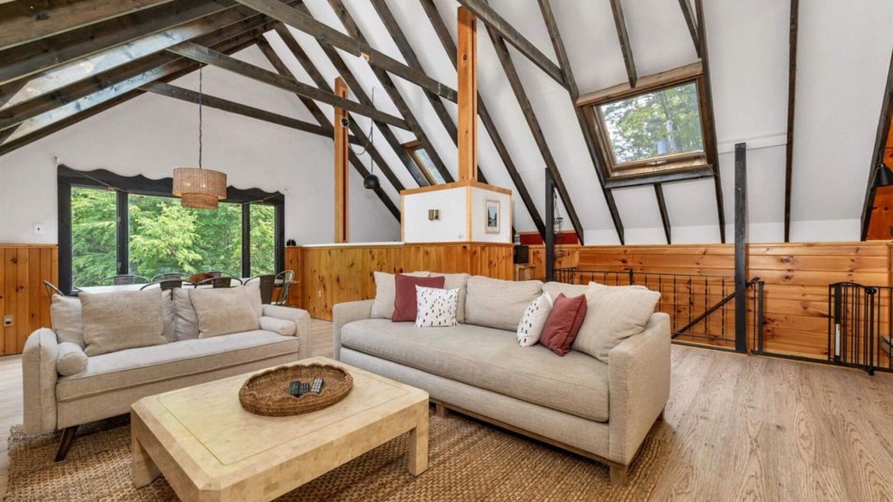 Photo of Livingroom in West Bridgton