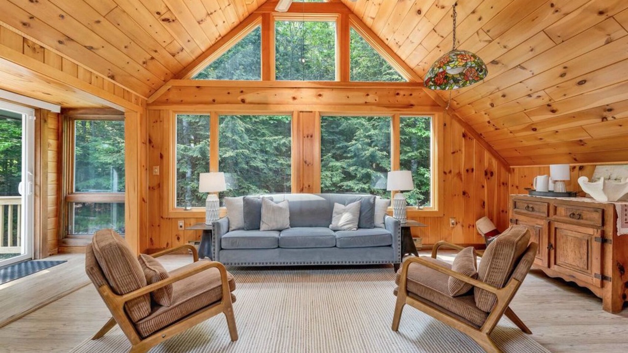 Photo of Livingroom in West Bridgton