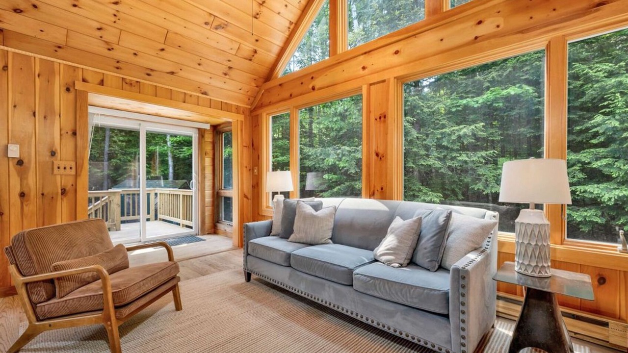 Photo of Livingroom in West Bridgton