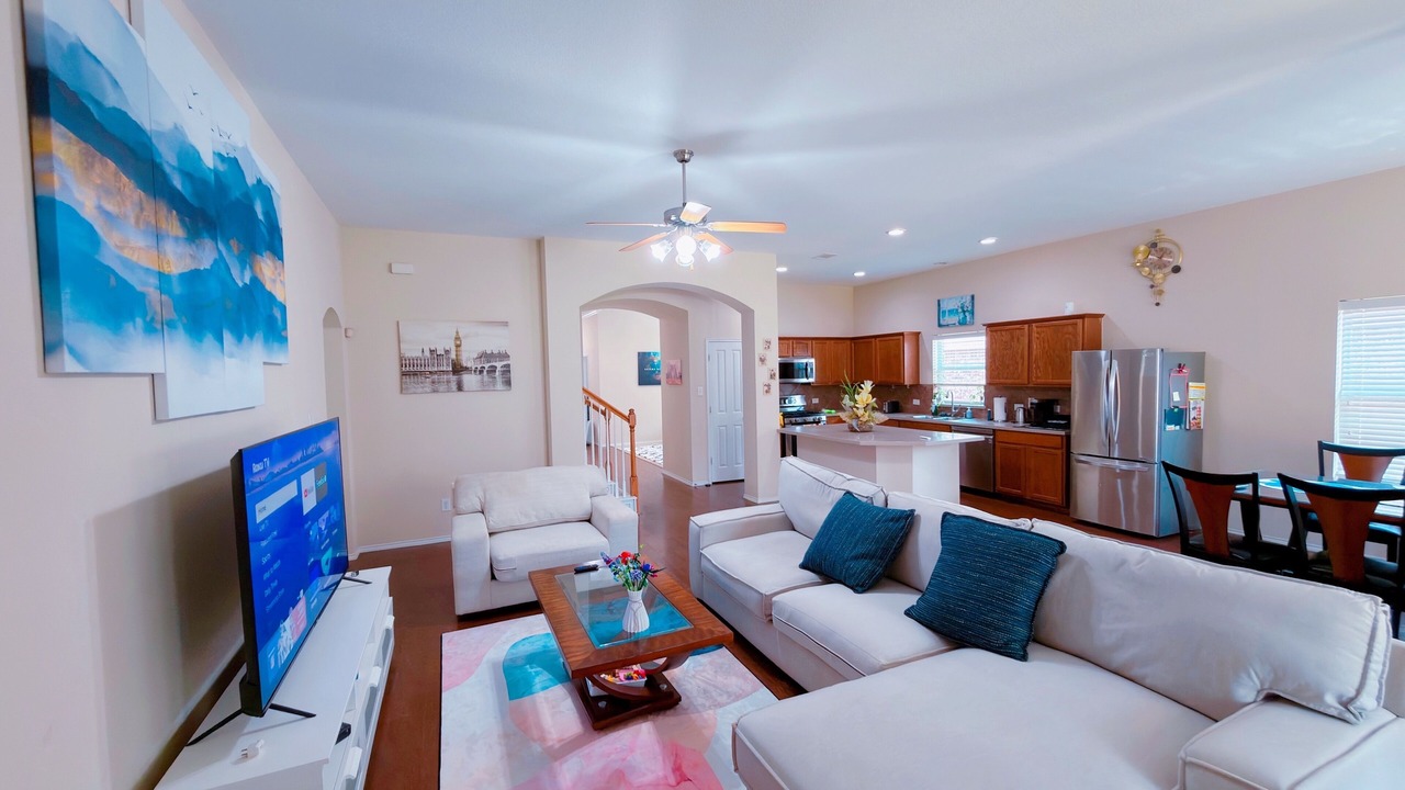 Photo of Livingroom in Grand Prairie