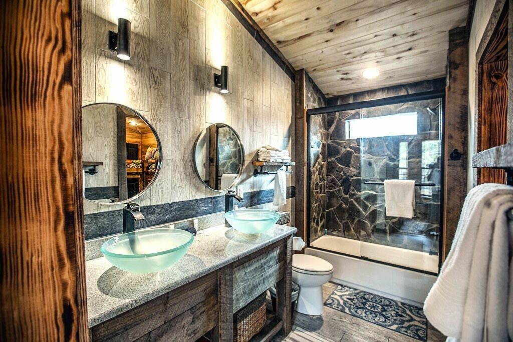 Photo of Bathroom in Hochatown