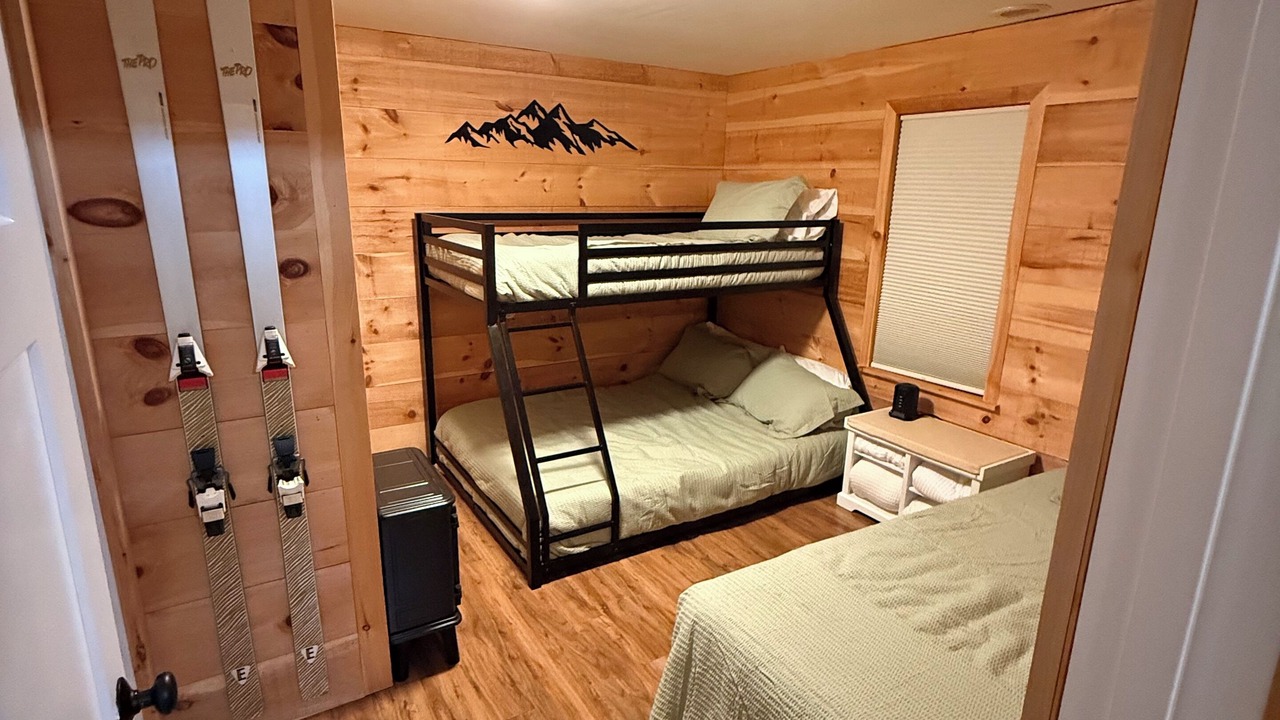 Photo of Bedroom in Wyman