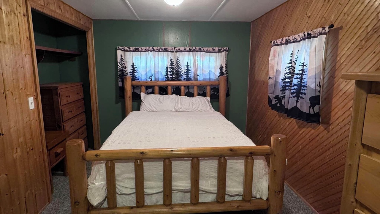 Photo of Bedroom in Weedville