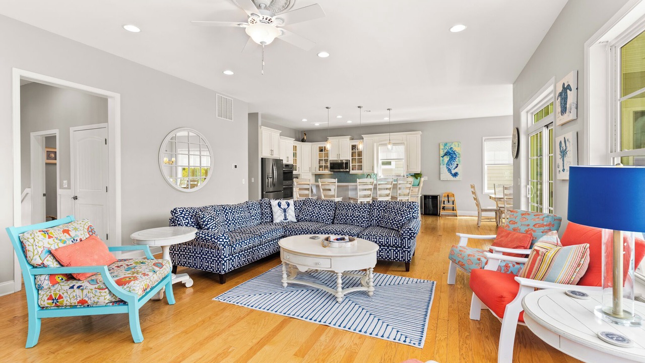 Photo of Livingroom in Bayside