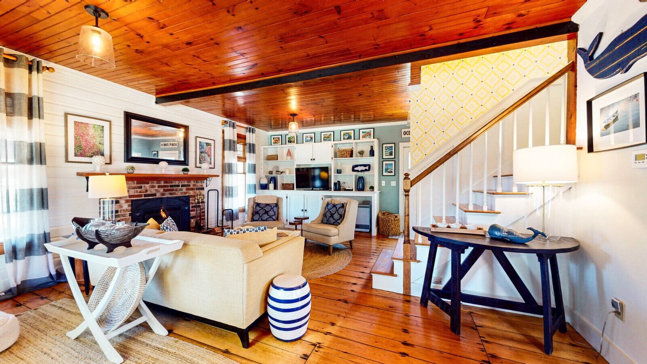 Photo of Livingroom in Ocean Point
