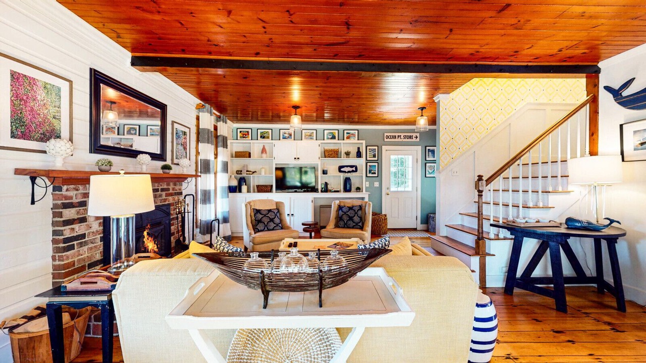 Photo of Livingroom in Ocean Point