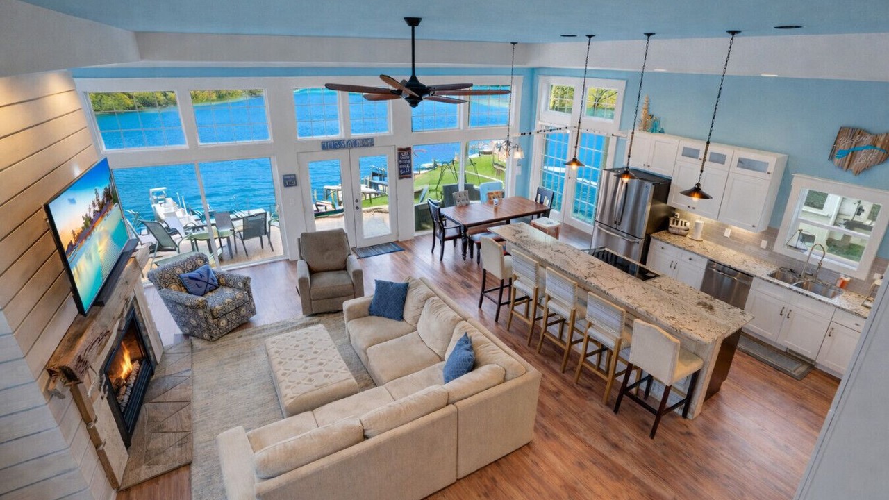 Photo of Livingroom in Buckeye Lake