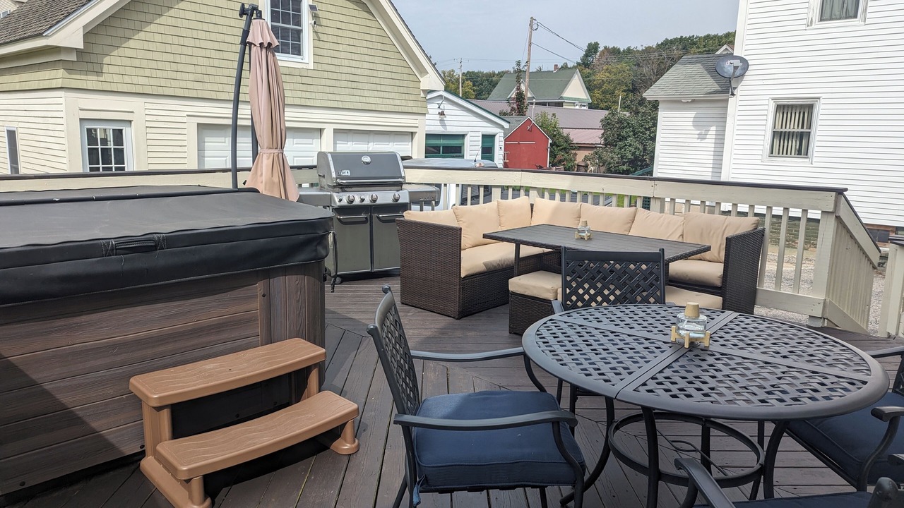 Photo of Outdoor in Upper Village