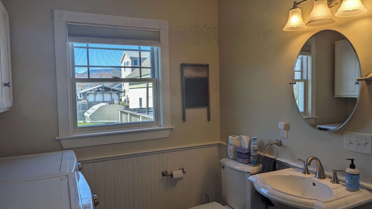 Photo of Bathroom in Upper Village