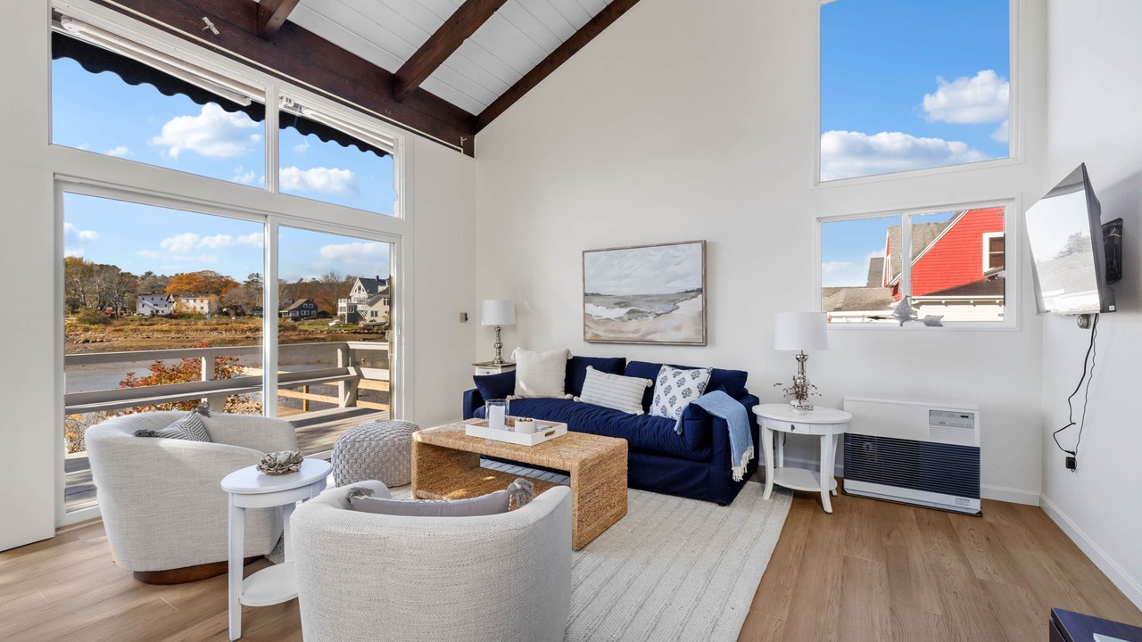 Photo of Livingroom in Cape Porpoise