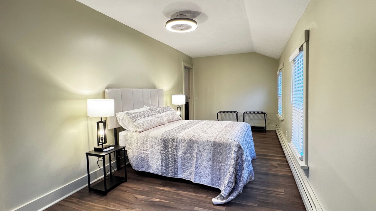 Photo of Bedroom in Willoughby Hills