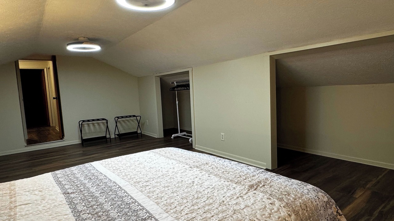 Photo of Bedroom in Willoughby Hills