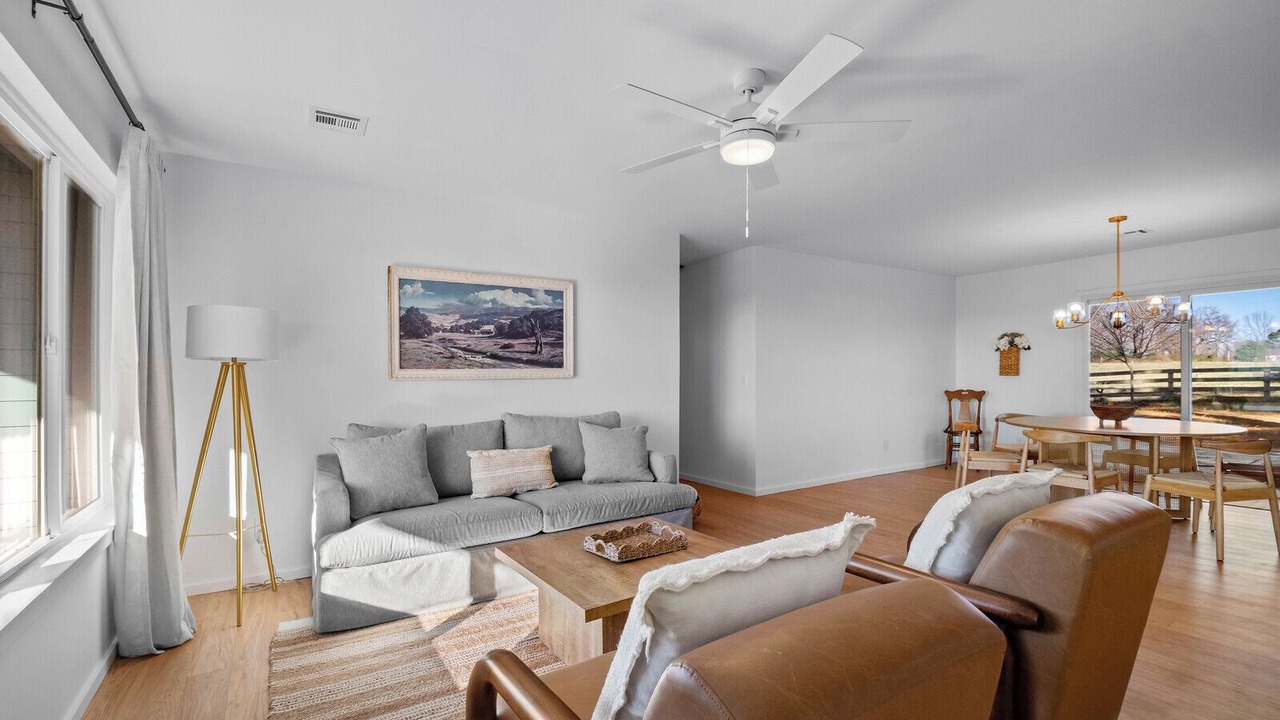 Photo of Livingroom in Prairie Grove