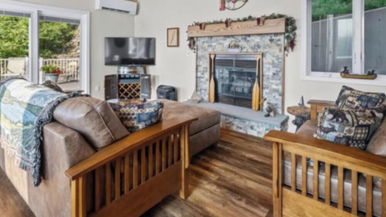 Photo of Livingroom in Pulteney