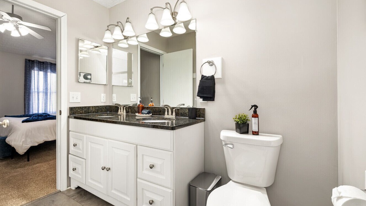 Photo of Bathroom in Polaris