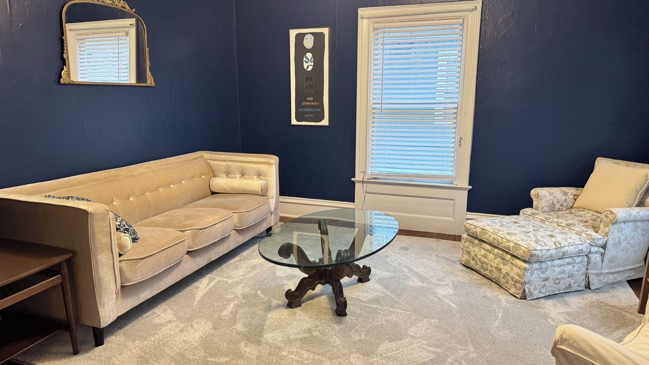 Photo of Livingroom in Jamestown