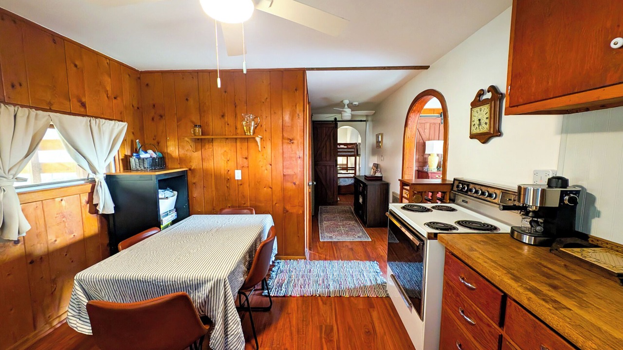 Photo of Kitchen in Farmersville Station