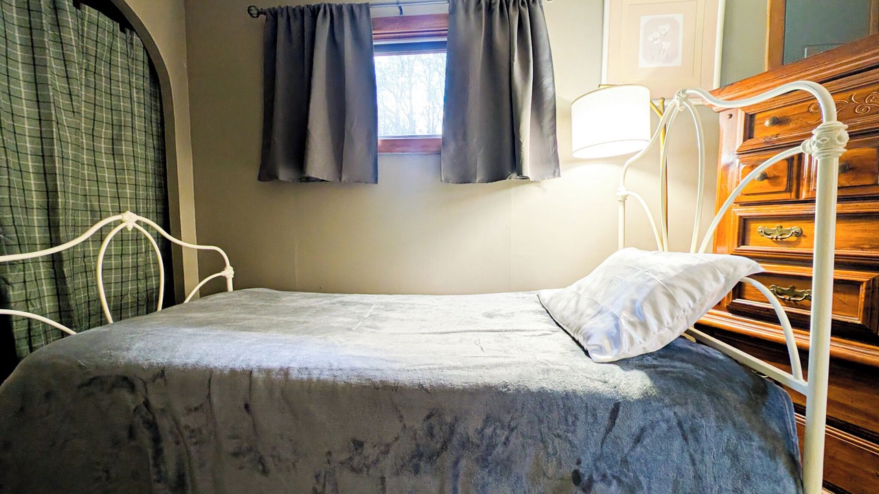 Photo of Bedroom in Farmersville Station